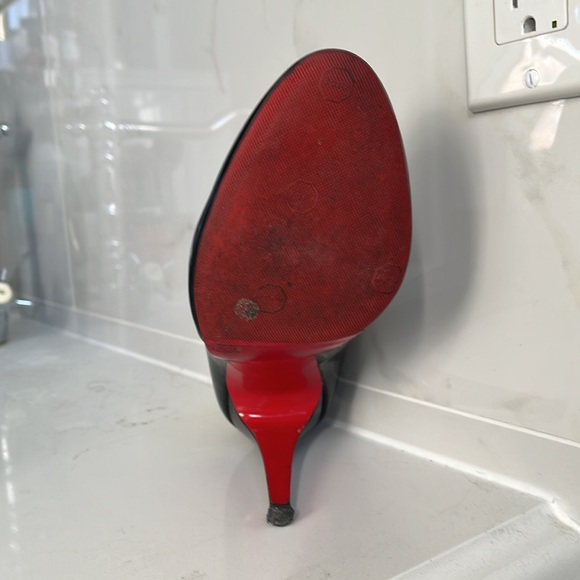 Black Christian loubtouin heels - Picture 8 of 11